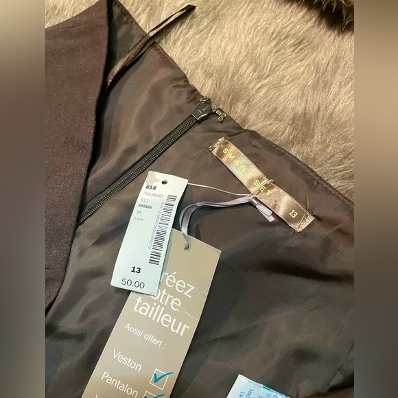 Women’s NWT Pleated Skirt ( 13 ) - Picture 2 of 4